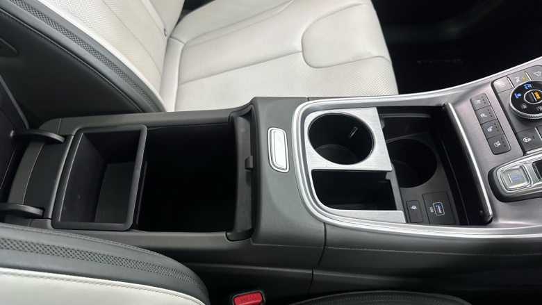 Hyundai SANTA FE 1.6 TGDi Plug-in Hybrid Ultimate 5dr 4WD Auto Estate